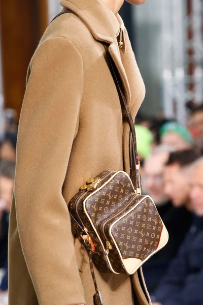 Look 20
